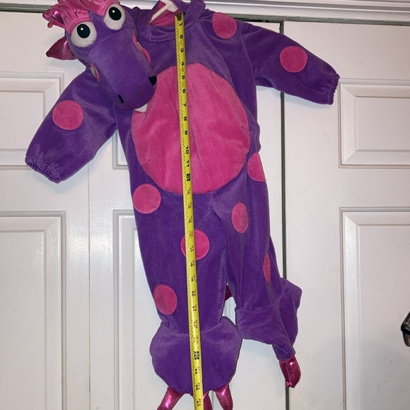 Halloween Costume - Picture 7 of 10